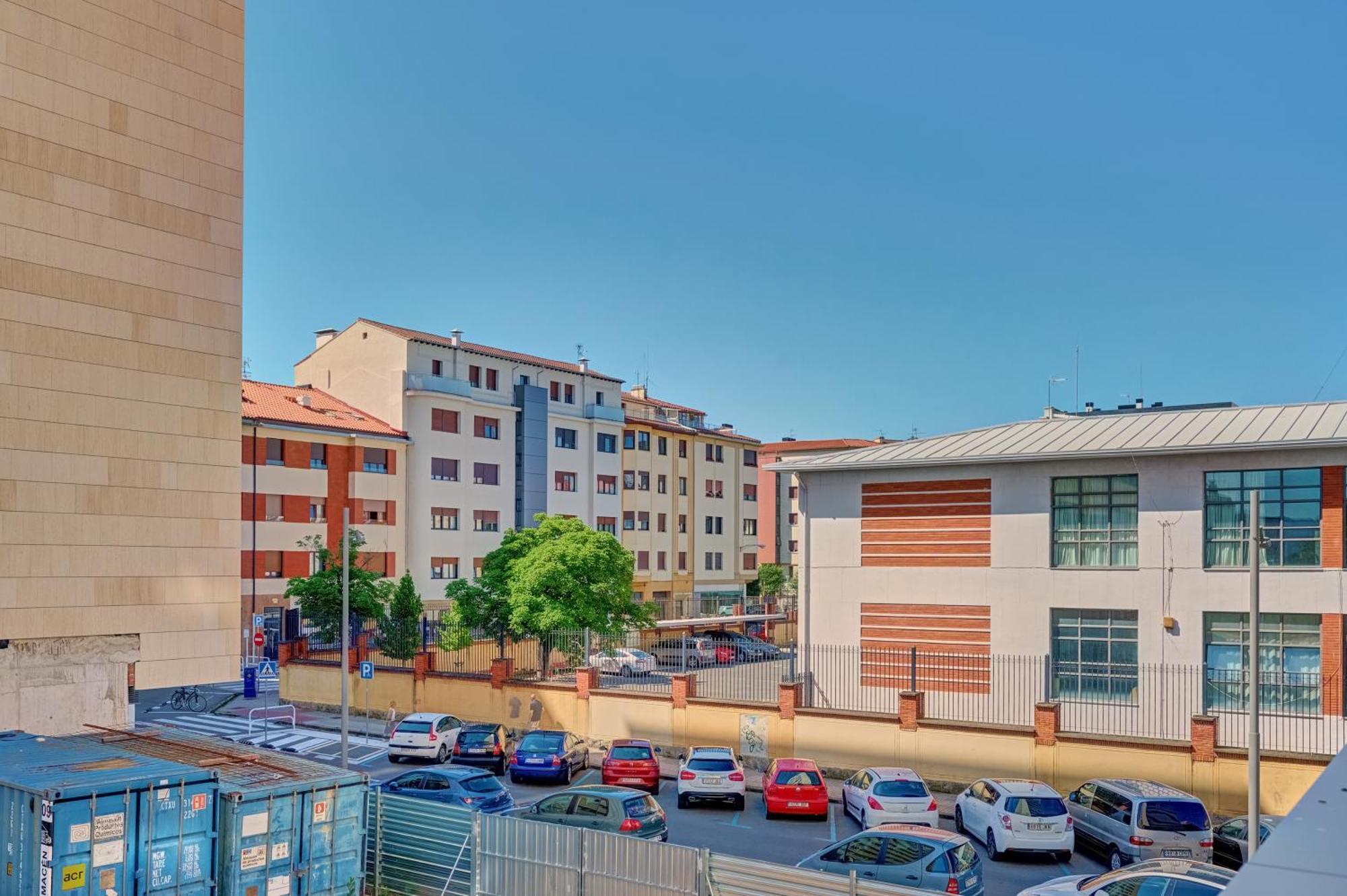 Apartamento Salesianos By Clabao Pamplona Exterior photo