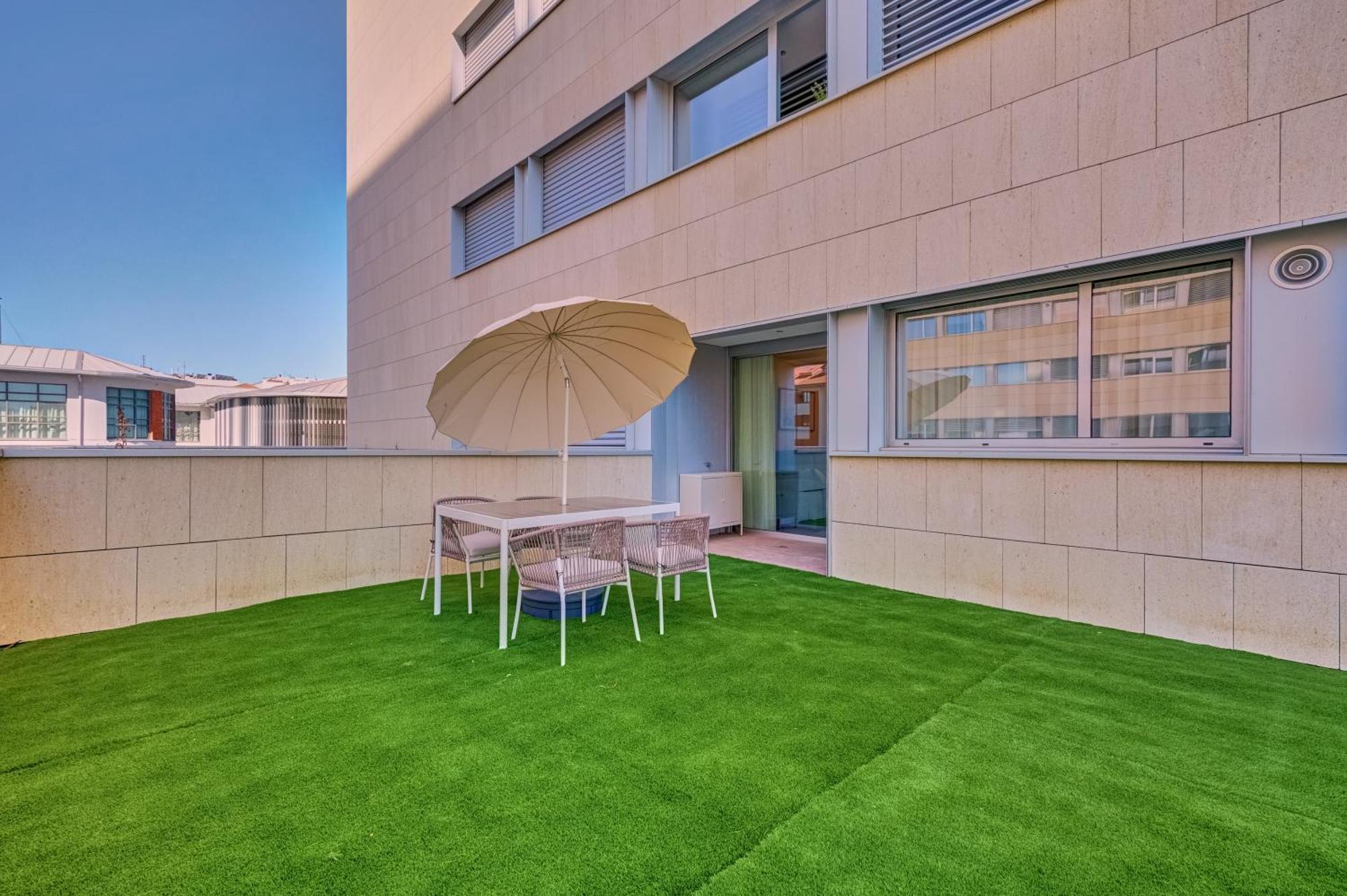 Apartamento Salesianos By Clabao Pamplona Exterior photo